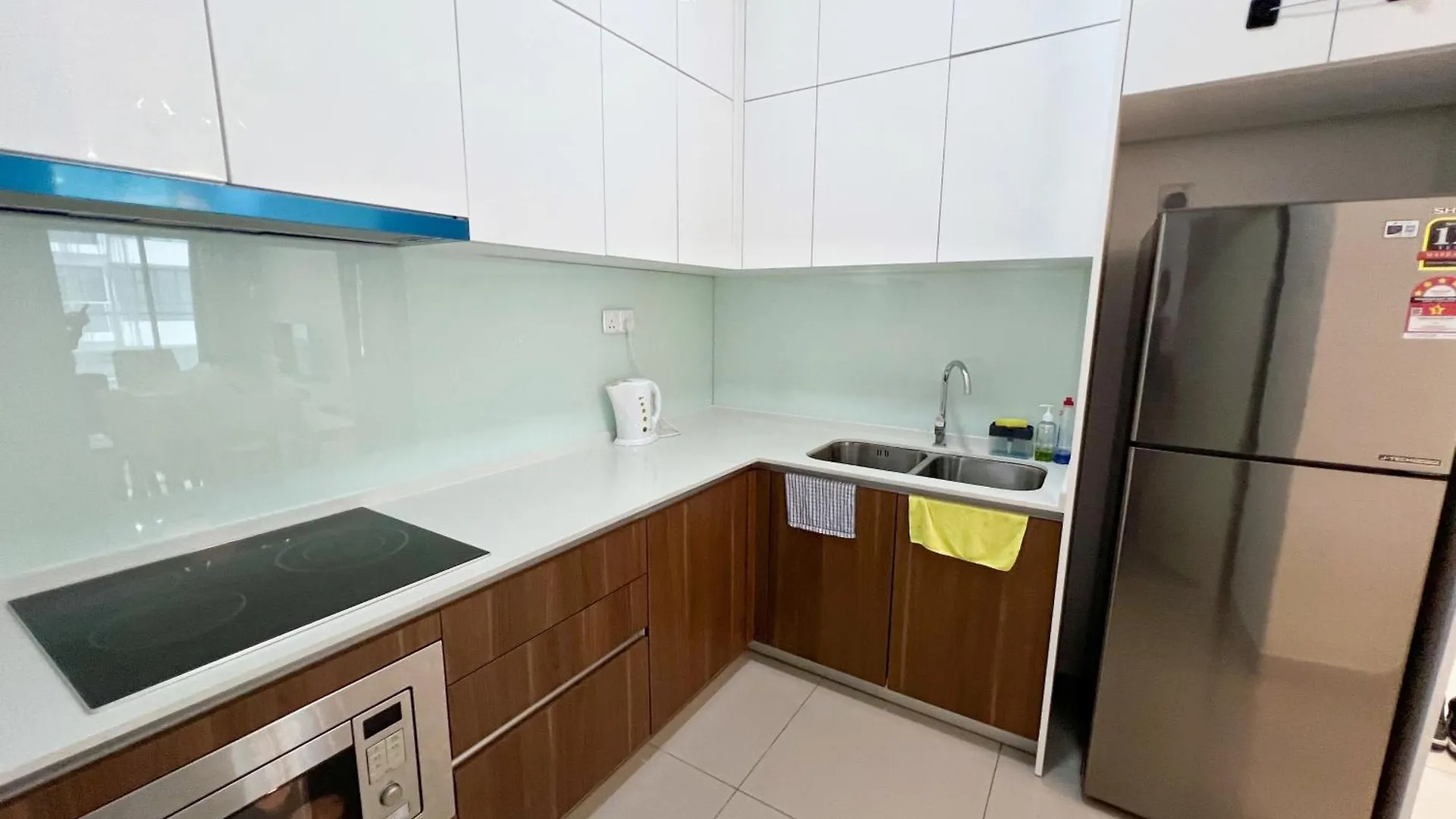 Balcony Cozy Homestay Pool With Mountain View Kuala Lumpur